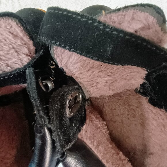 Kids' Black Size 26 EUC Suede Ankle Combat Work Boots - Picture 7 of 11